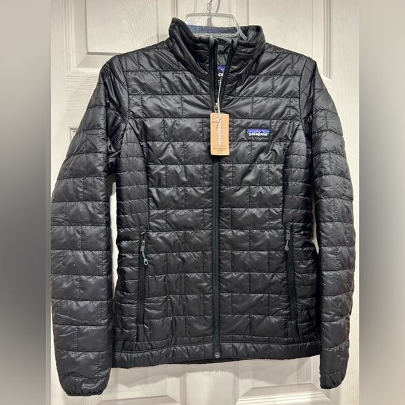 New Patagonia Women's Nano Puff Insulated Jacket In Black, Small, $239 - Picture 8 of 8